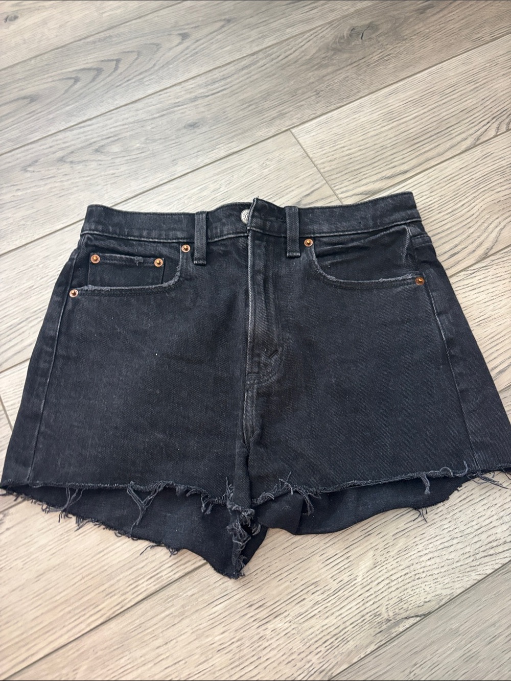 Abercrombie & Fitch Annie High Rise Short 26